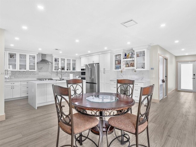 Building Photo - 9960 NW 23rd St