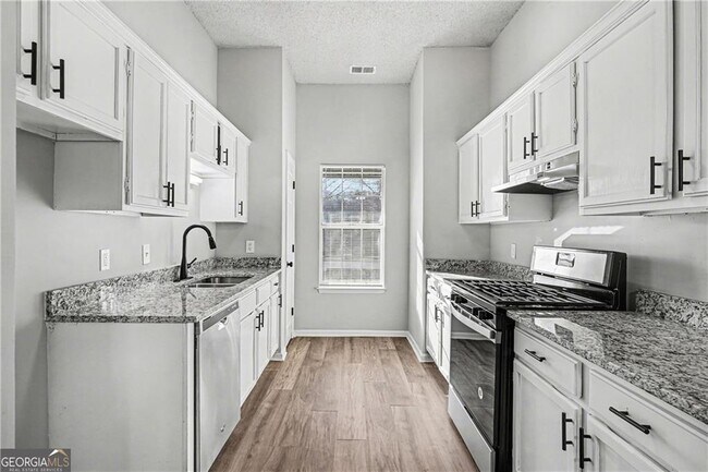 Building Photo - 79 Waterview Dr