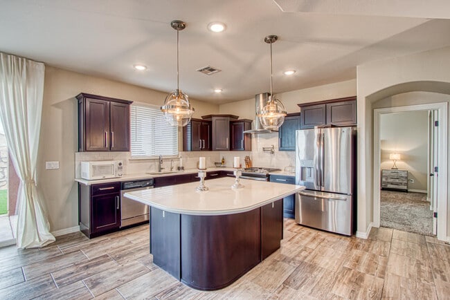 Building Photo - 4716 Christian Azcarate St