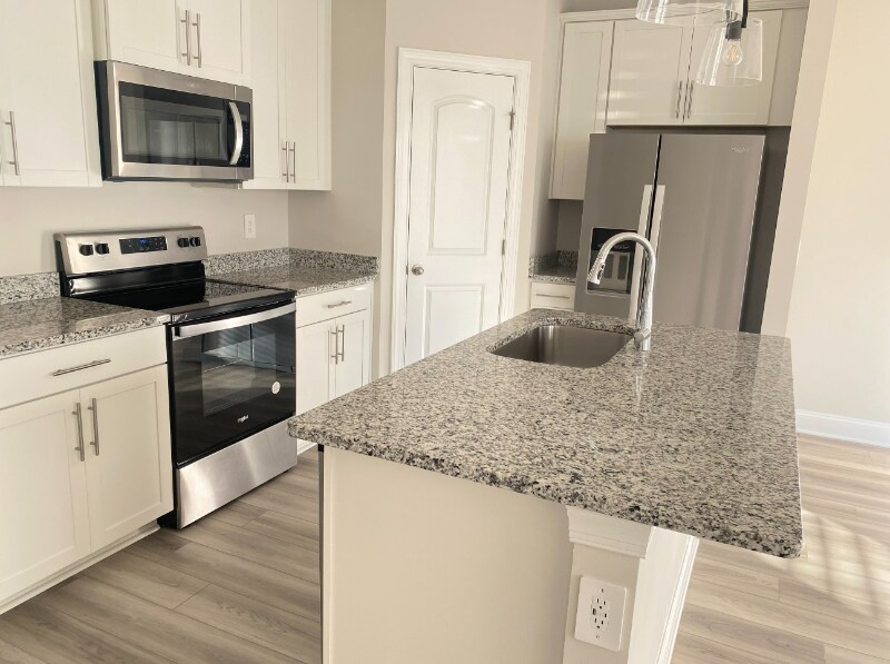 Building Photo - 4550 Skywood Ln