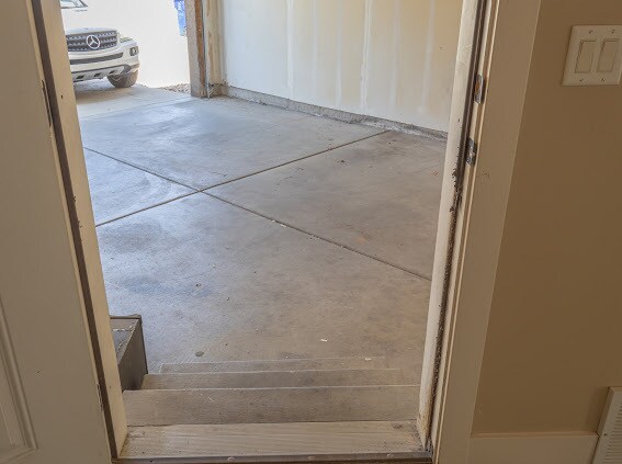 Building Photo - 1532 Venetian Way