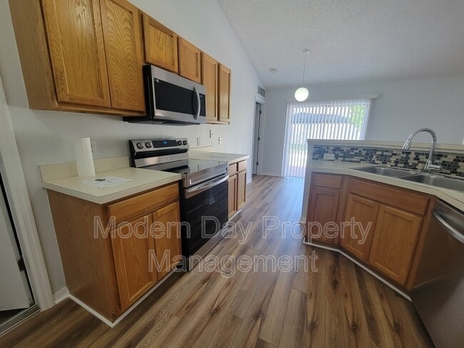 Building Photo - 3059 Magellan Ave