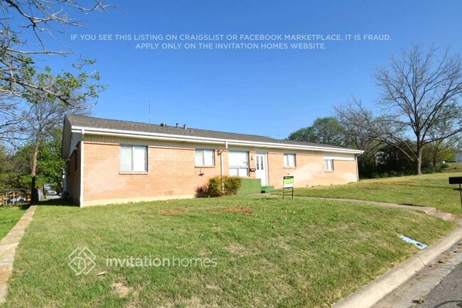 Building Photo - 202 Case St