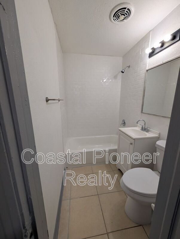 Building Photo - 3721 N Whittier St