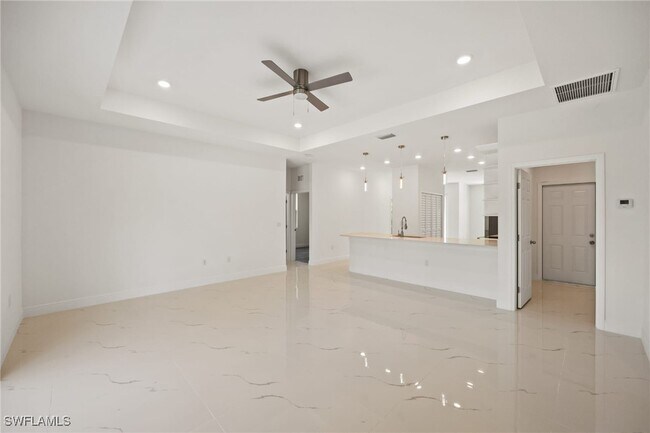 Building Photo - 517 Johns Ave