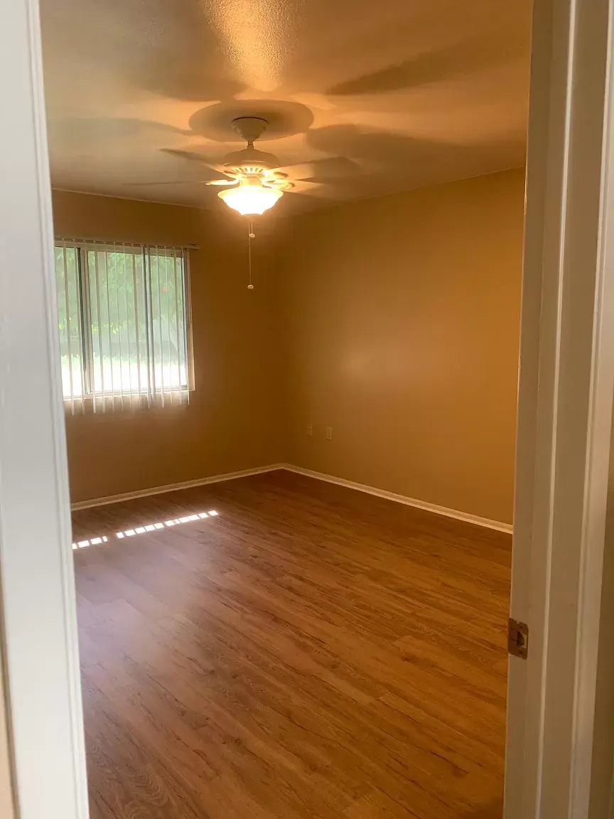 Building Photo - 10620 W Coggins Dr