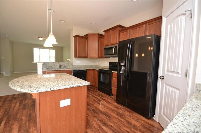 Building Photo - 208 Irving Way