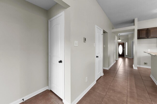 Building Photo - 2722 Bronze Loquate Ct