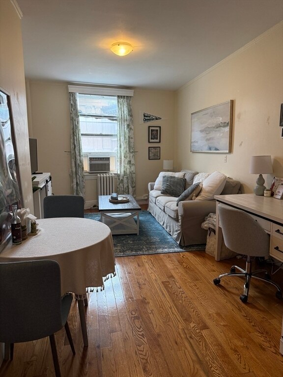 Primary Photo - 21 Beacon St