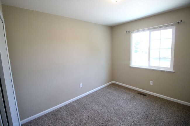 Building Photo - Incredible Home in Southeast Fort Collins