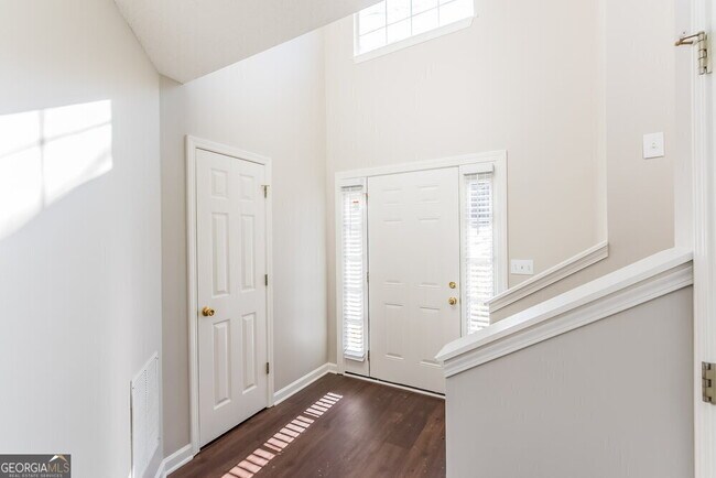 Building Photo - 2222 Serenity Dr NW