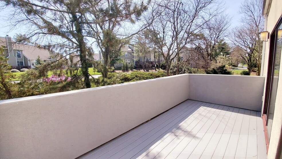 Building Photo - 14 Cerone Ct