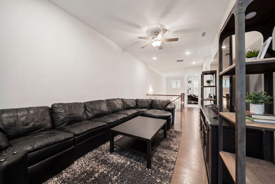 Building Photo - 762 Stickley Oak Way