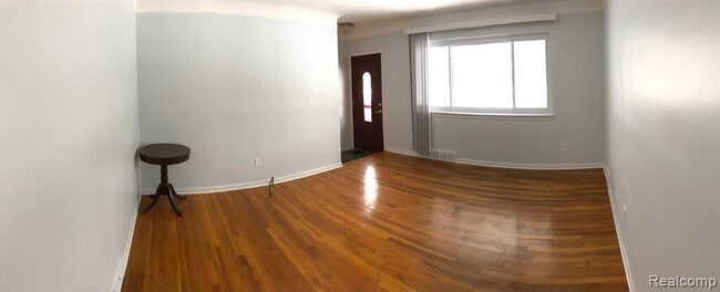 Building Photo - 924 E Windemere Ave