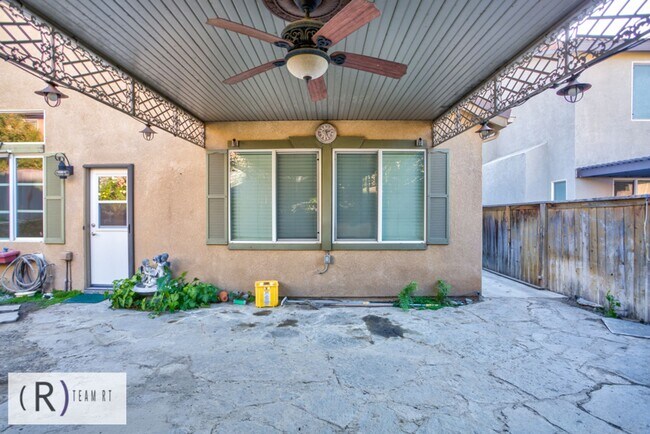 Building Photo - NEW PROMO PRICE! $3,470/MO