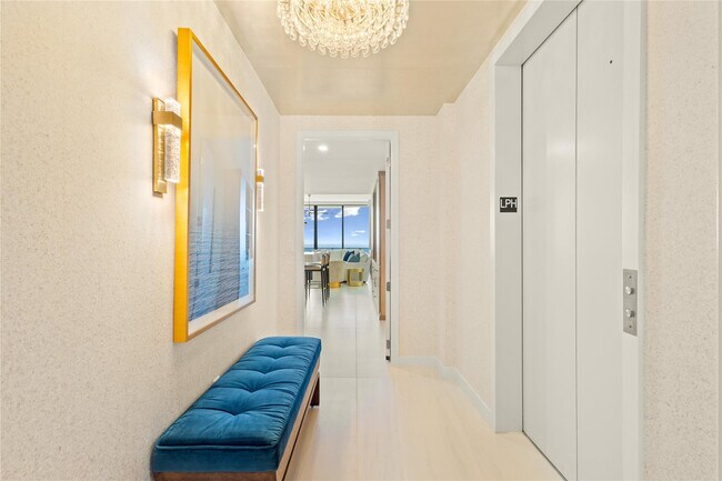 Building Photo - 900 N Ocean Blvd