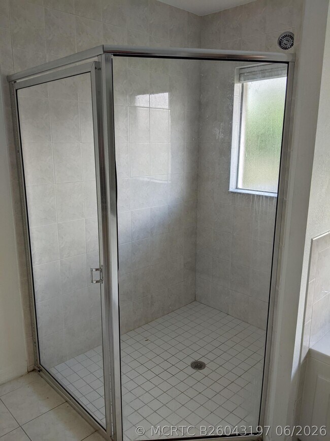 Building Photo - 1804 Blue Heron Ln