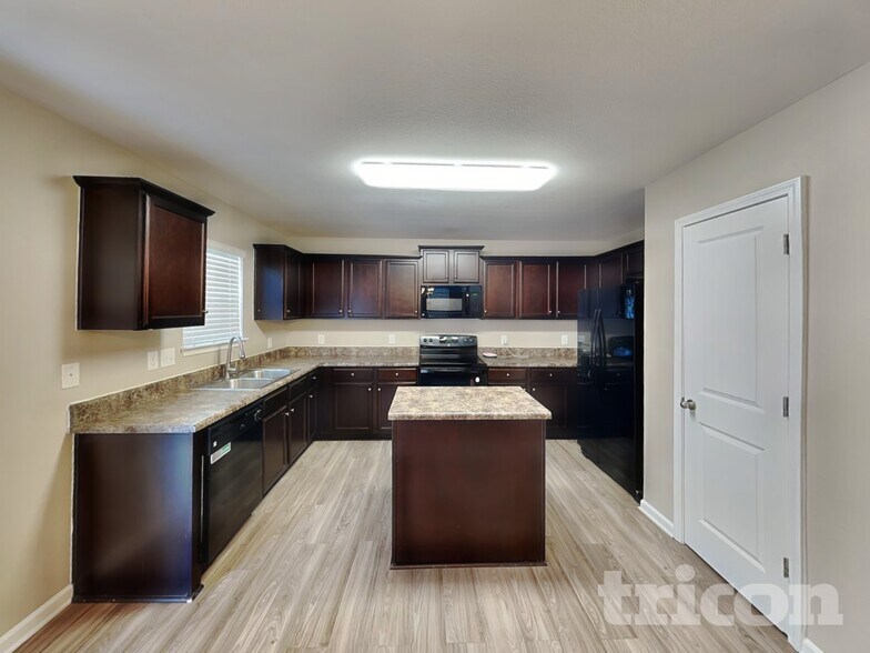 Building Photo - 3707 Alexander Forest Dr