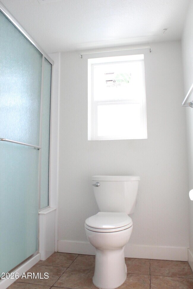 Building Photo - 7301 W Canterbury Dr