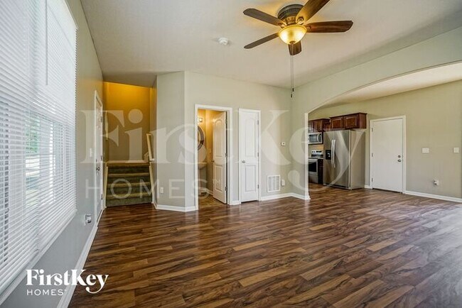 Building Photo - 5577 Eagle River Dr