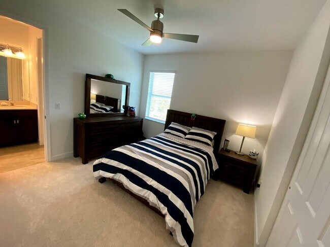 Building Photo - 1136 Wandering Willow Way