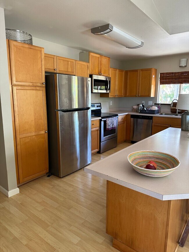 Building Photo - Kuau Bayview Estates Unfurnished 3 Bedroom / 2 Bathroom, Single Level Home