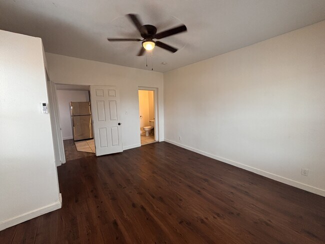 Building Photo - 353 W Tonto St