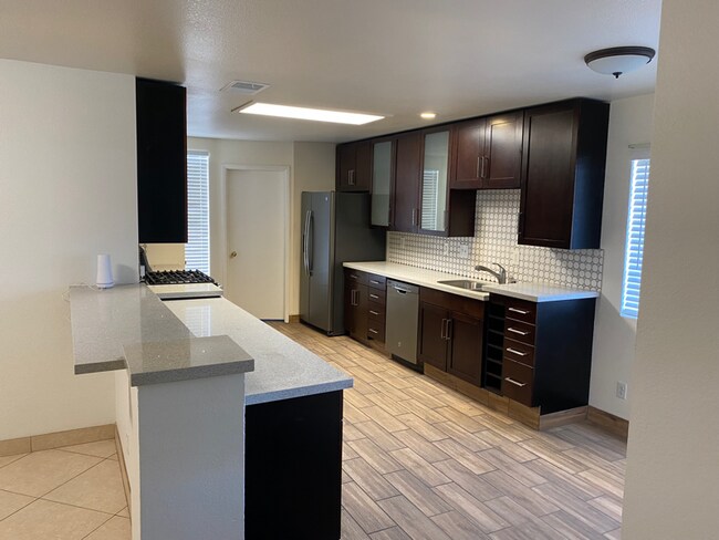 Building Photo - 419 Yarnell Dr