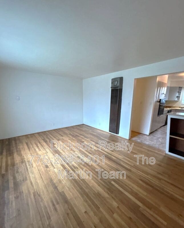 Building Photo - 240 18th St