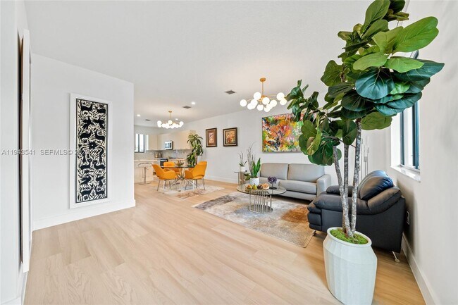 Building Photo - 4648 NW 83rd Ave