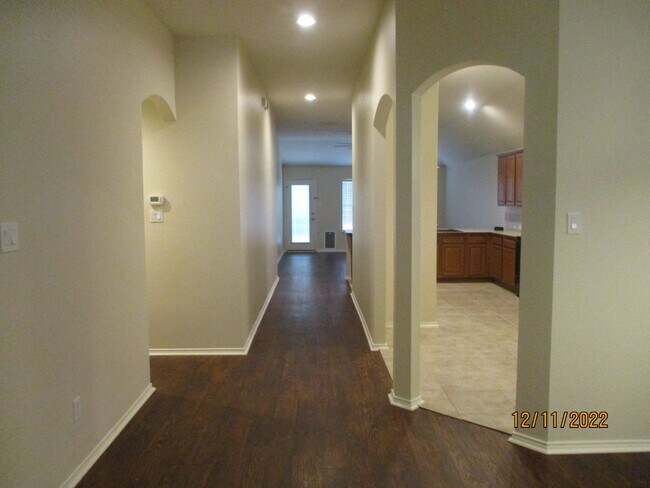 Building Photo - 5144 Waterview Ct
