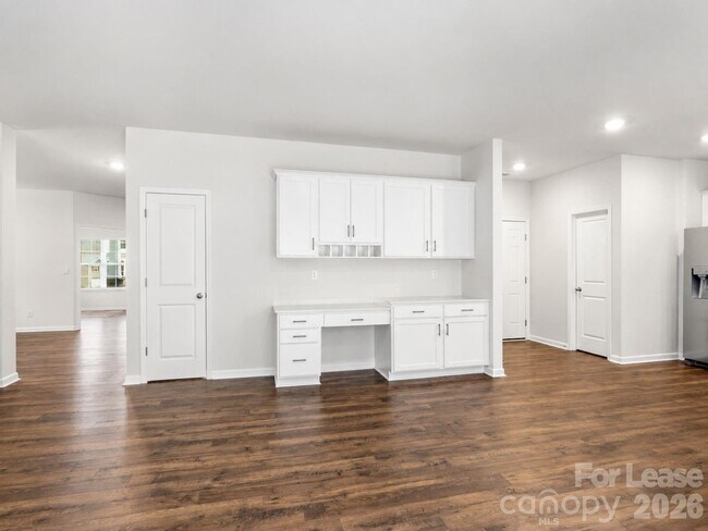 Building Photo - 10971 Claystone Dr