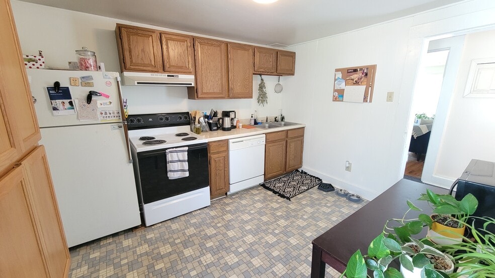 Building Photo - 1333 Connecticut St