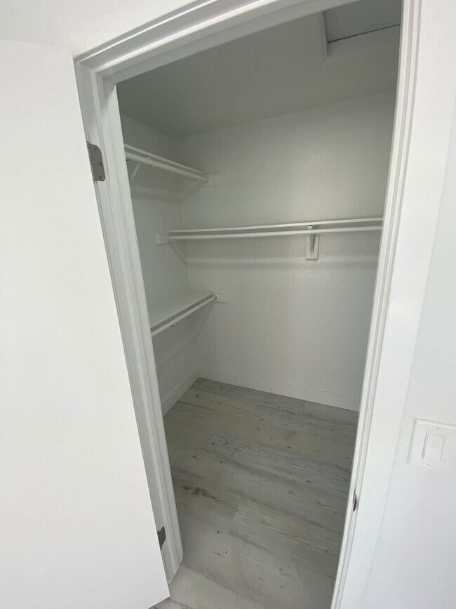 Building Photo - 9653 S 44th St