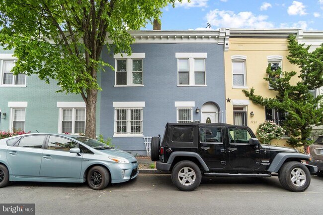 Building Photo - 1723 Seaton St NW