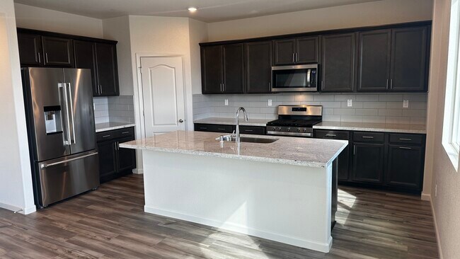 Building Photo - 3078 Feather Rd