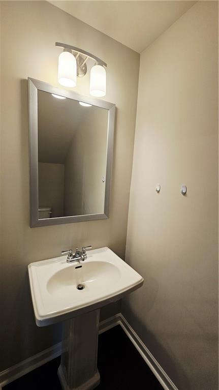 Building Photo - 4414 Sunny Oak Ln