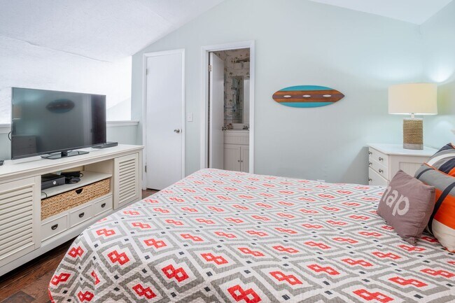 Building Photo - Ocean Dunes 1507 @ 1507 Sand Dollar Ct