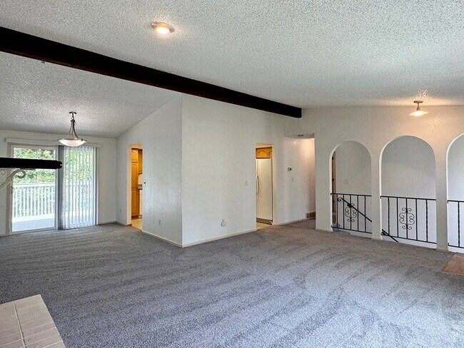 Building Photo - 17824 66th Pl W
