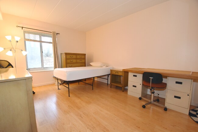 Building Photo - 5 Bayard Rd