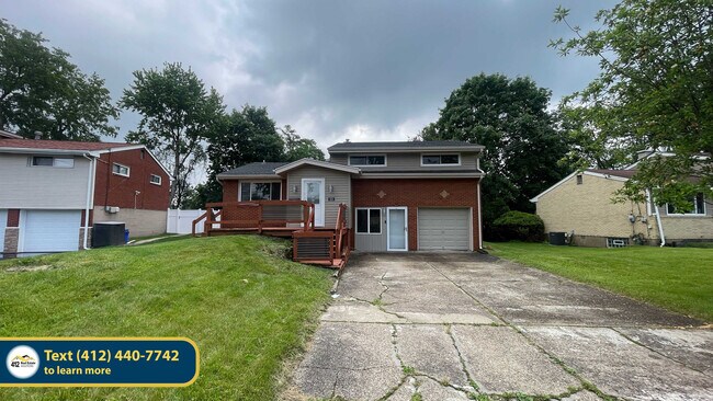 Building Photo - 523 Larix Rd