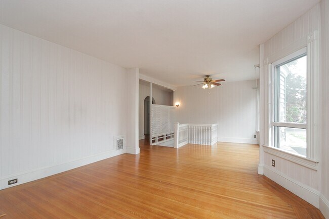 Building Photo - 61 Washington Rd