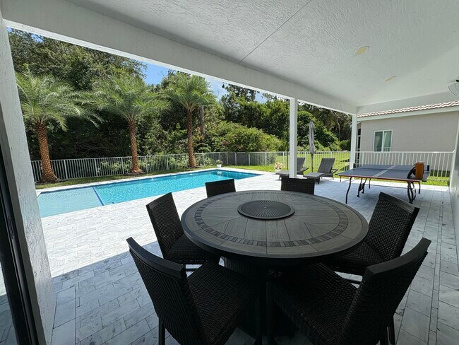 Building Photo - 15515 Whispering Willow Dr