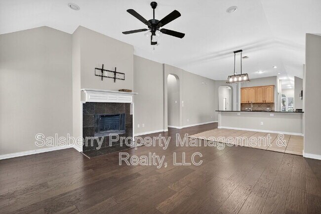 Building Photo - 4353 Mountain Crest Dr