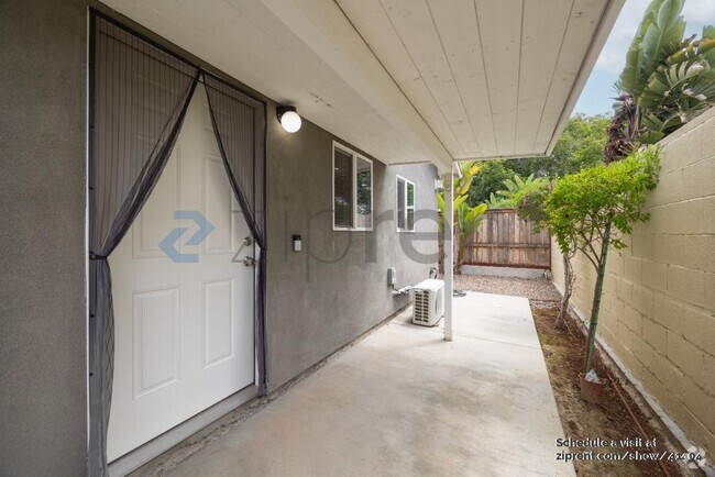 Building Photo - 1310 Breeze St