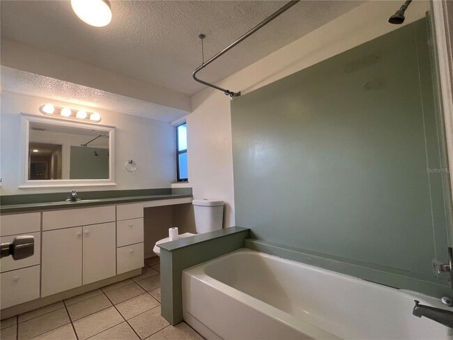 Building Photo - 606 Cedar Grove Dr