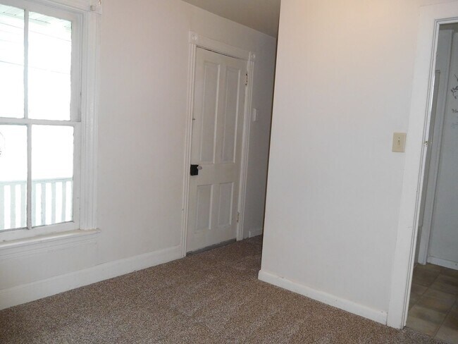 Building Photo - 147-149 N. Potomac Street