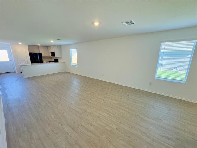 Building Photo - 2210 Cyclone Dr