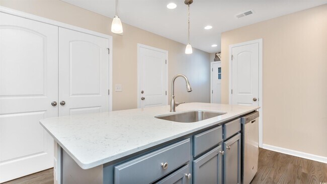 Building Photo - 132 Machrie Loop