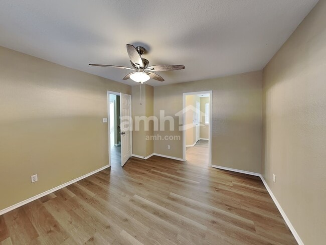 Building Photo - 1237 Vincent Pl